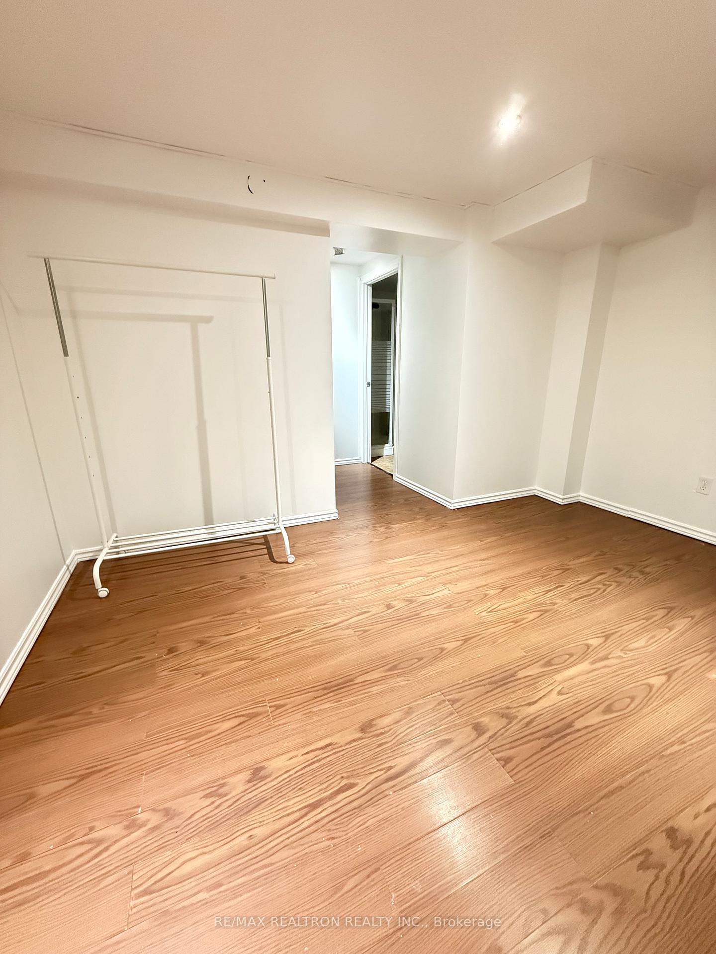 Photo 2 of 129 Gennela Square, Scarborough, Rouge — HOMEH