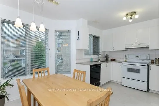 Photo 36 of 1664 Locksley Lane, Ottawa, Beaconwood — HOMEH