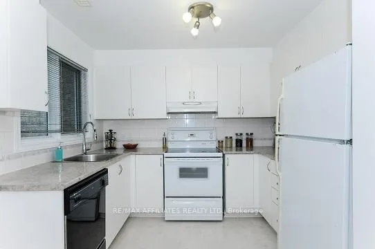 Photo 88 of 1664 Locksley Lane, Ottawa, Beaconwood — HOMEH