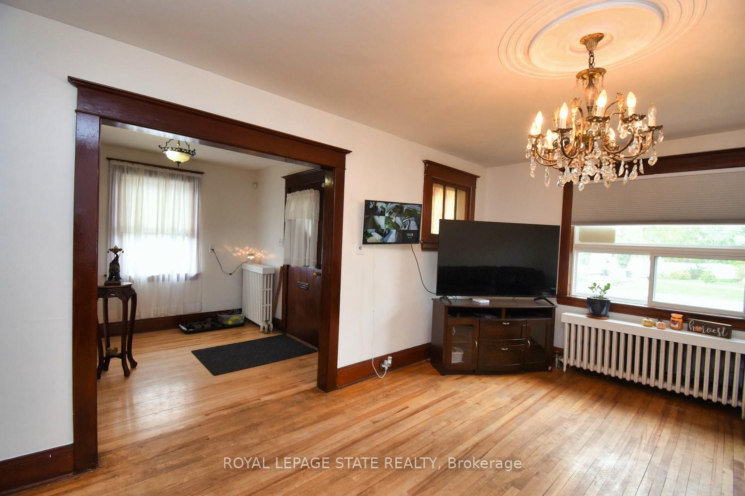 Photo 6 of 122 Clara Street, Thorold, Allanburg/Thorold South — HOMEH