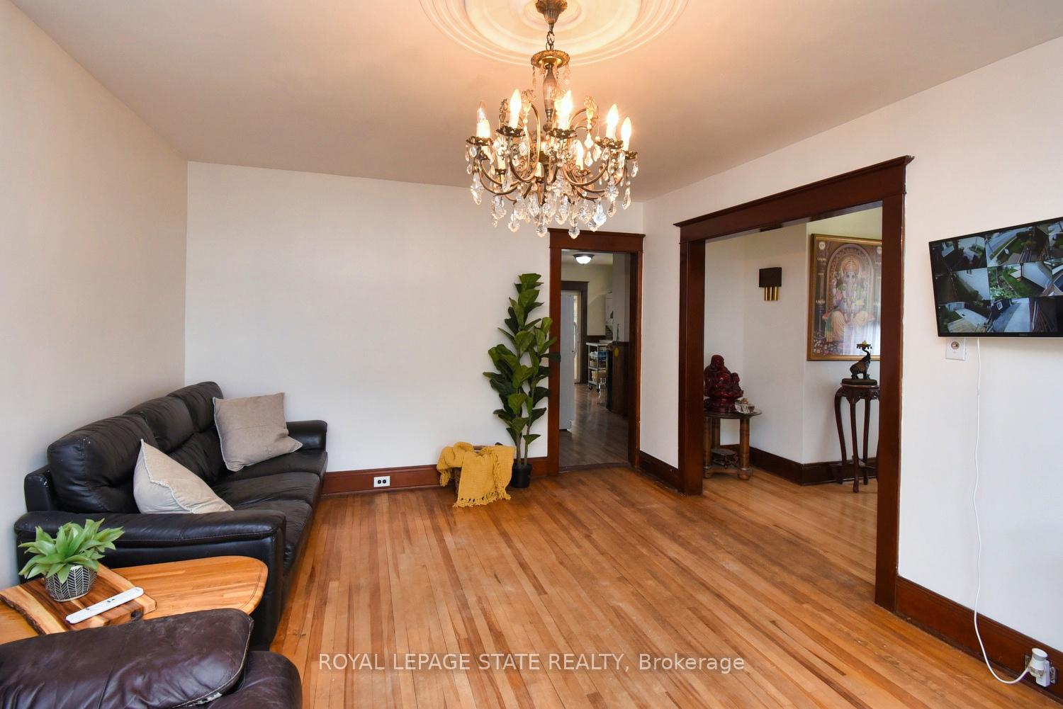 Photo 8 of 122 Clara Street, Thorold, Allanburg/Thorold South — HOMEH