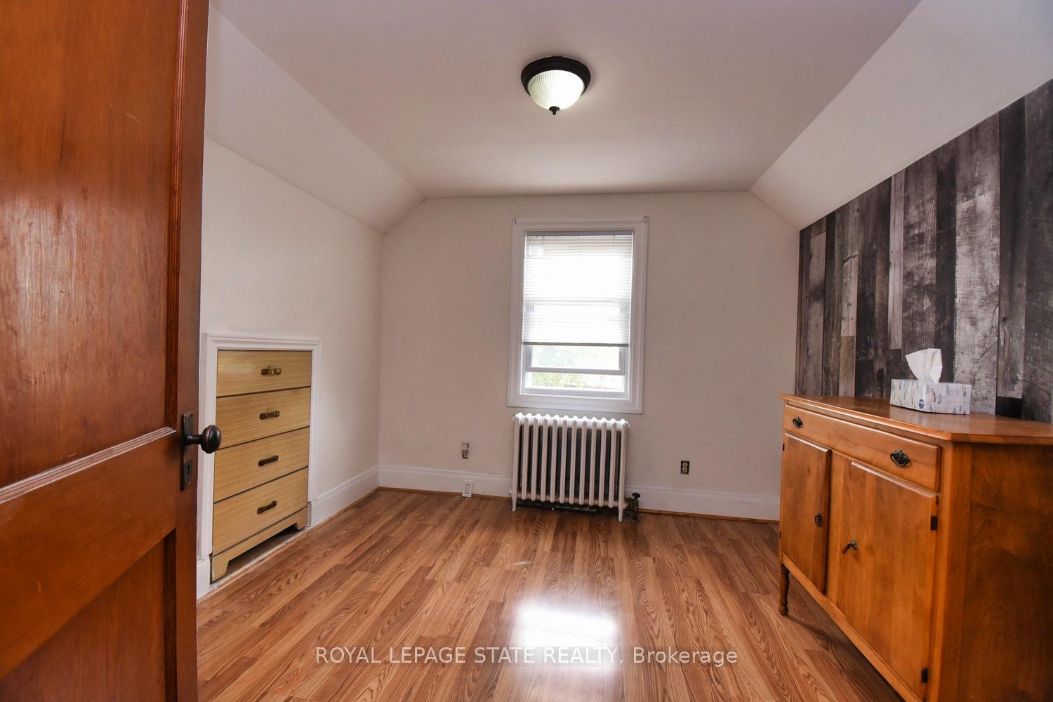 Photo 19 of 122 Clara Street, Thorold, Allanburg/Thorold South — HOMEH