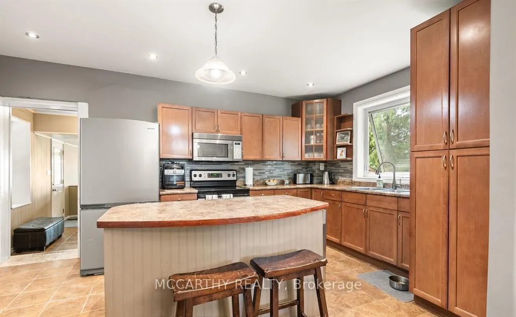 Photo 84 of 504204 89 Highway, Amaranth, Rural Amaranth — HOMEH