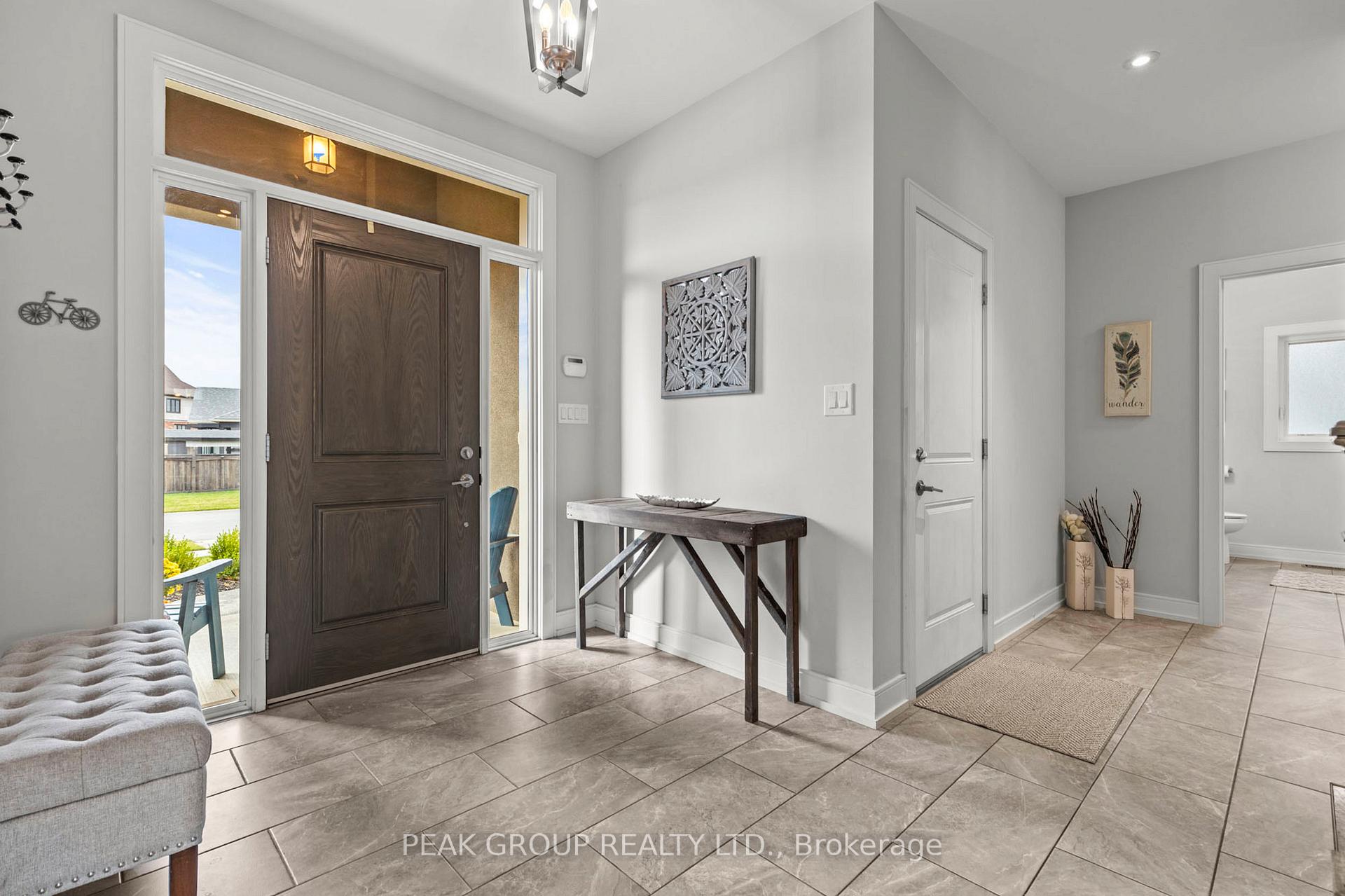 Photo 5 of 28 Venture Way, Thorold, Rolling Meadows — HOMEH