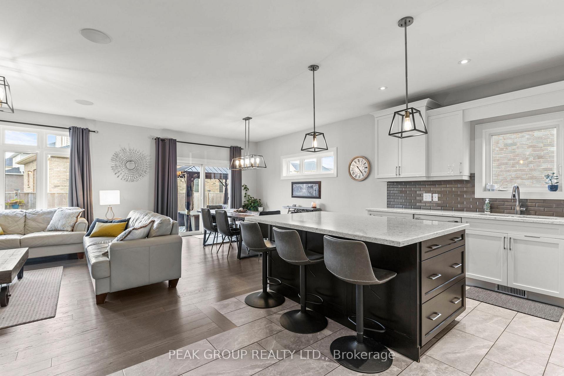 Photo 11 of 28 Venture Way, Thorold, Rolling Meadows — HOMEH