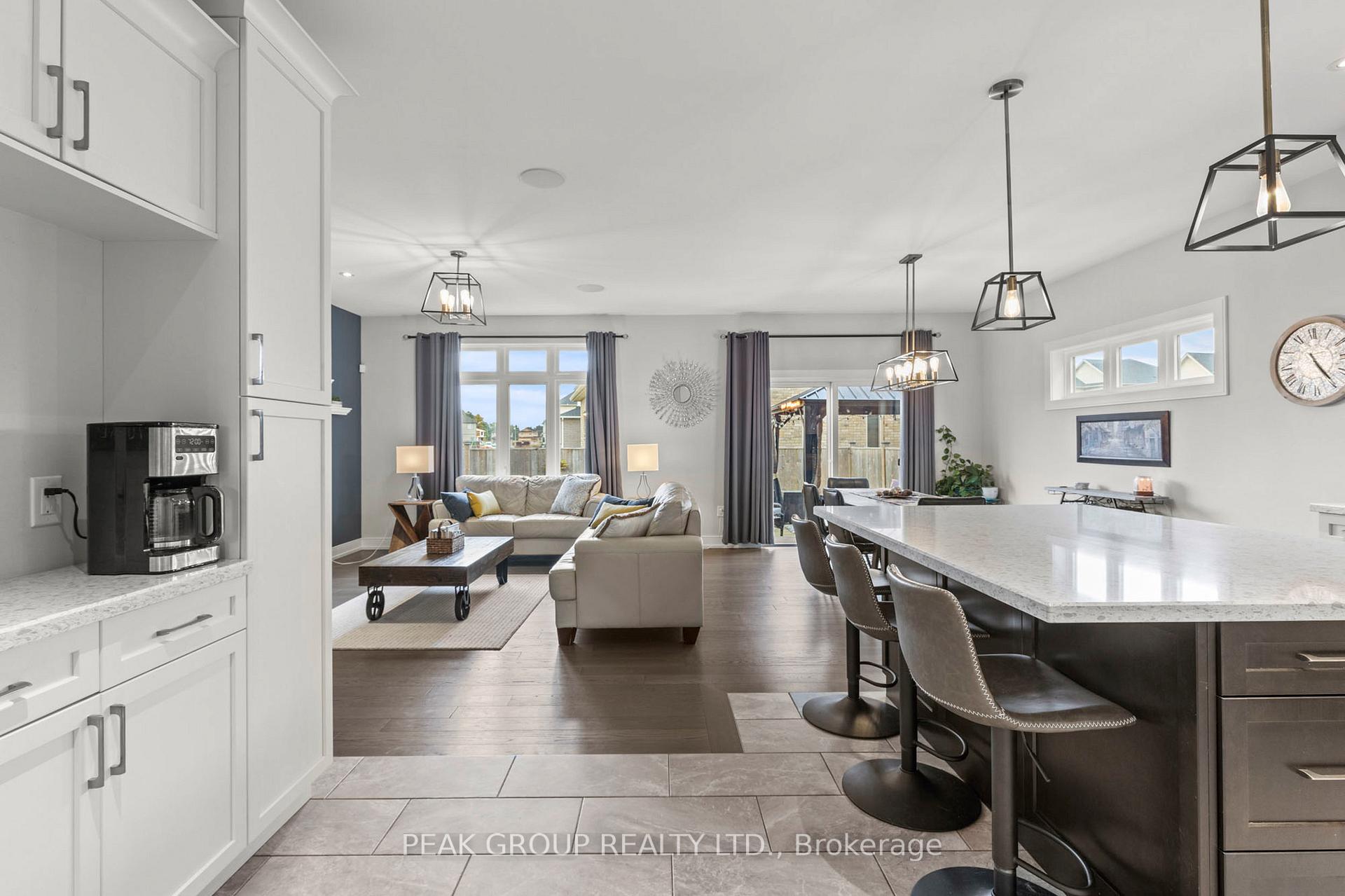 Photo 12 of 28 Venture Way, Thorold, Rolling Meadows — HOMEH
