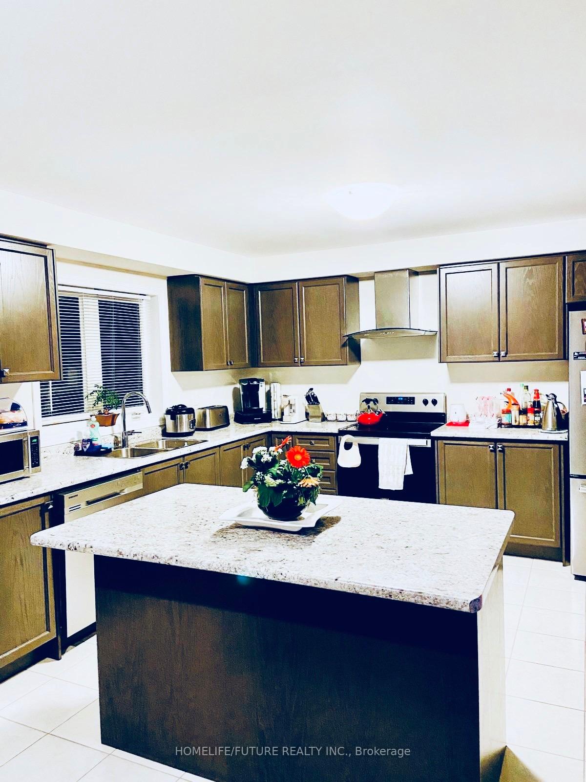Photo 5 of 35 Doreen Drive, Thorold, Hurricane/Merrittville — HOMEH