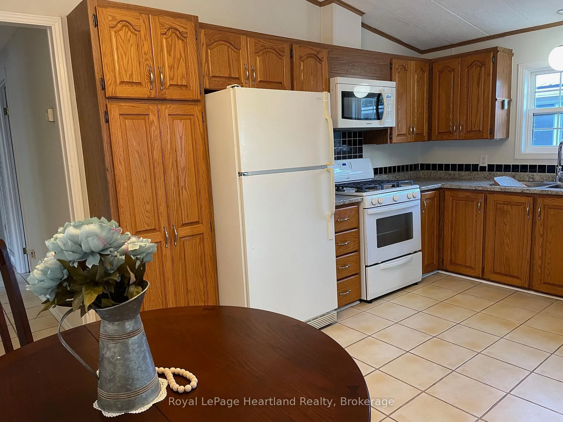 Photo 54 of 9 Algonquin Lane, Ashfield-Colborne-Wawanosh, Colborne — HOMEH