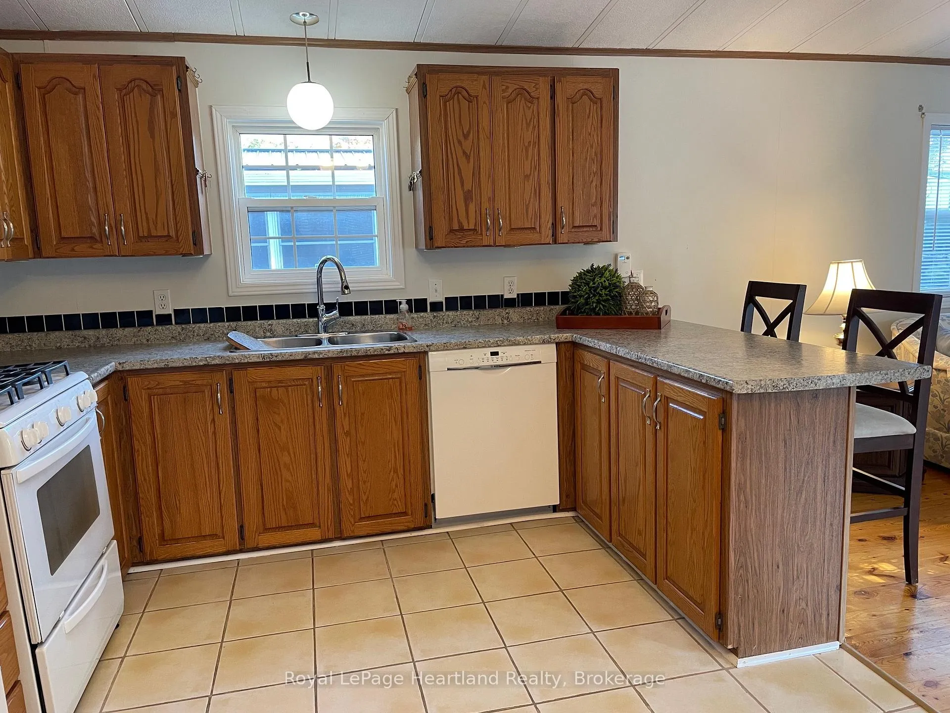 Photo 60 of 9 Algonquin Lane, Ashfield-Colborne-Wawanosh, Colborne — HOMEH
