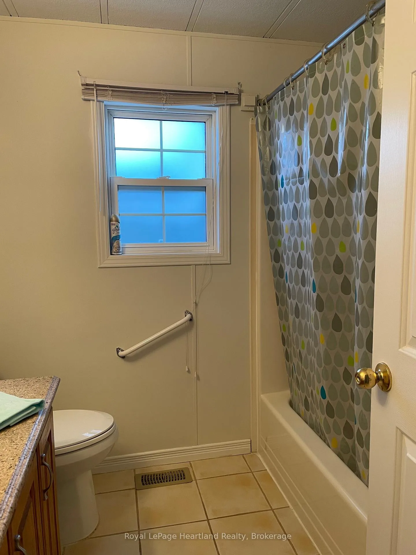 Photo 112 of 9 Algonquin Lane, Ashfield-Colborne-Wawanosh, Colborne — HOMEH