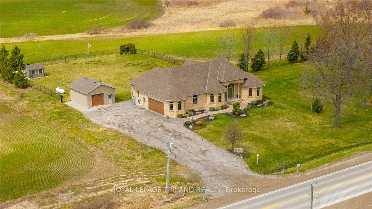 Photo 11 of 9416 Hickory Drive, Adelaide Metcalfe, Rural Adelaide Metcalfe — HOMEH