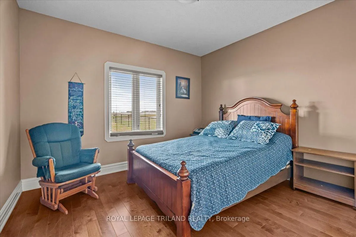 Photo 201 of 9416 Hickory Drive, Adelaide Metcalfe, Rural Adelaide Metcalfe — HOMEH