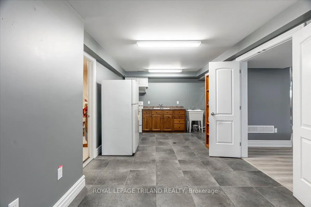 Photo 267 of 9416 Hickory Drive, Adelaide Metcalfe, Rural Adelaide Metcalfe — HOMEH