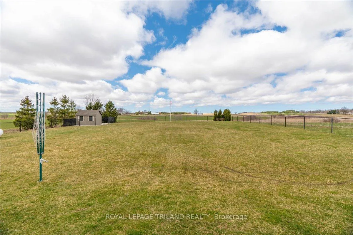 Photo 327 of 9416 Hickory Drive, Adelaide Metcalfe, Rural Adelaide Metcalfe — HOMEH