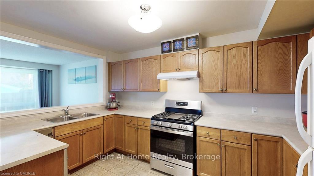 Photo 16 of 74 Raspberry Trail, Thorold, Confederation Heights — HOMEH