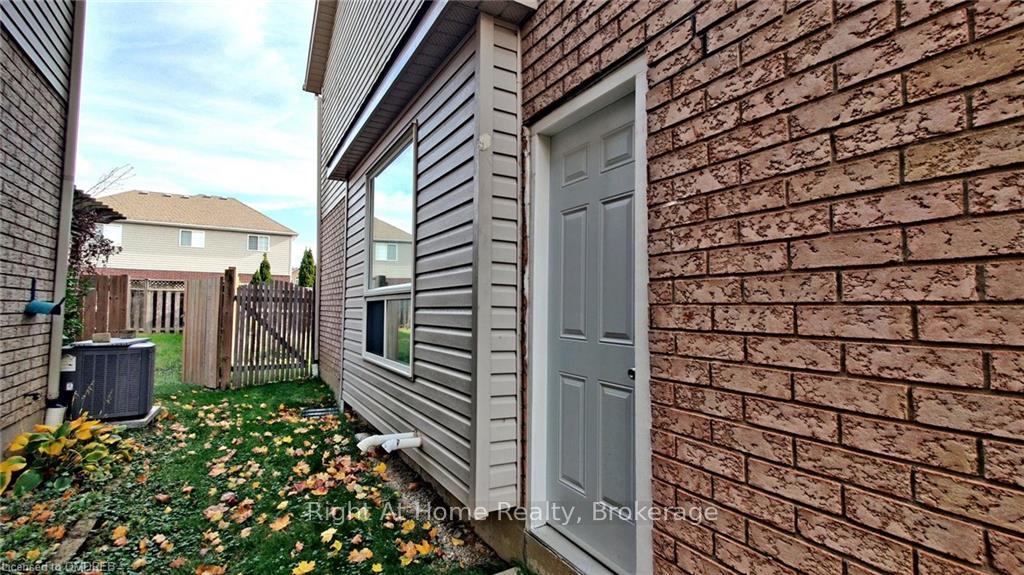 Photo 45 of 74 Raspberry Trail, Thorold, Confederation Heights — HOMEH
