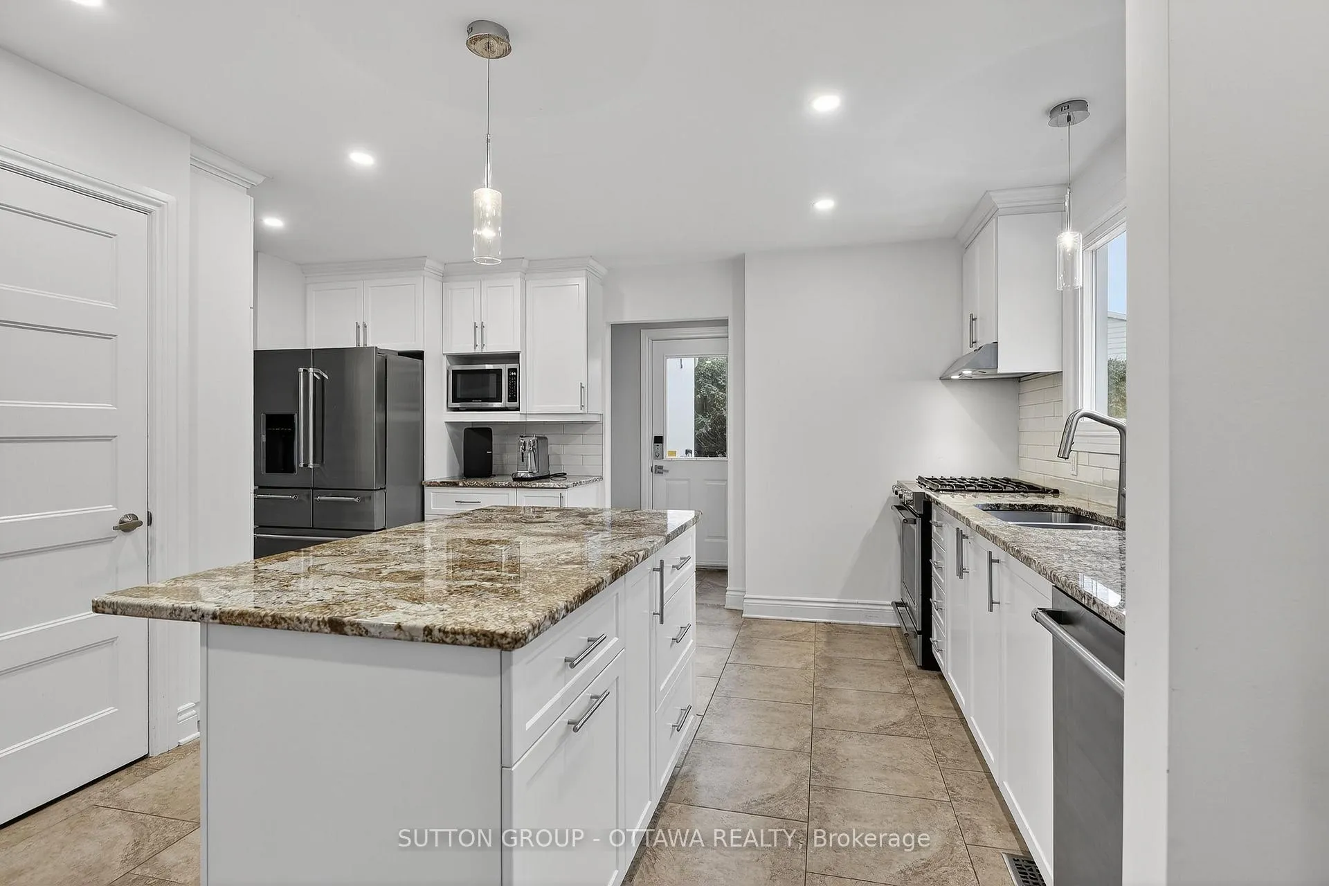 Photo 73 of 25 Southpark Drive, Ottawa, Blackburn Hamlet — HOMEH