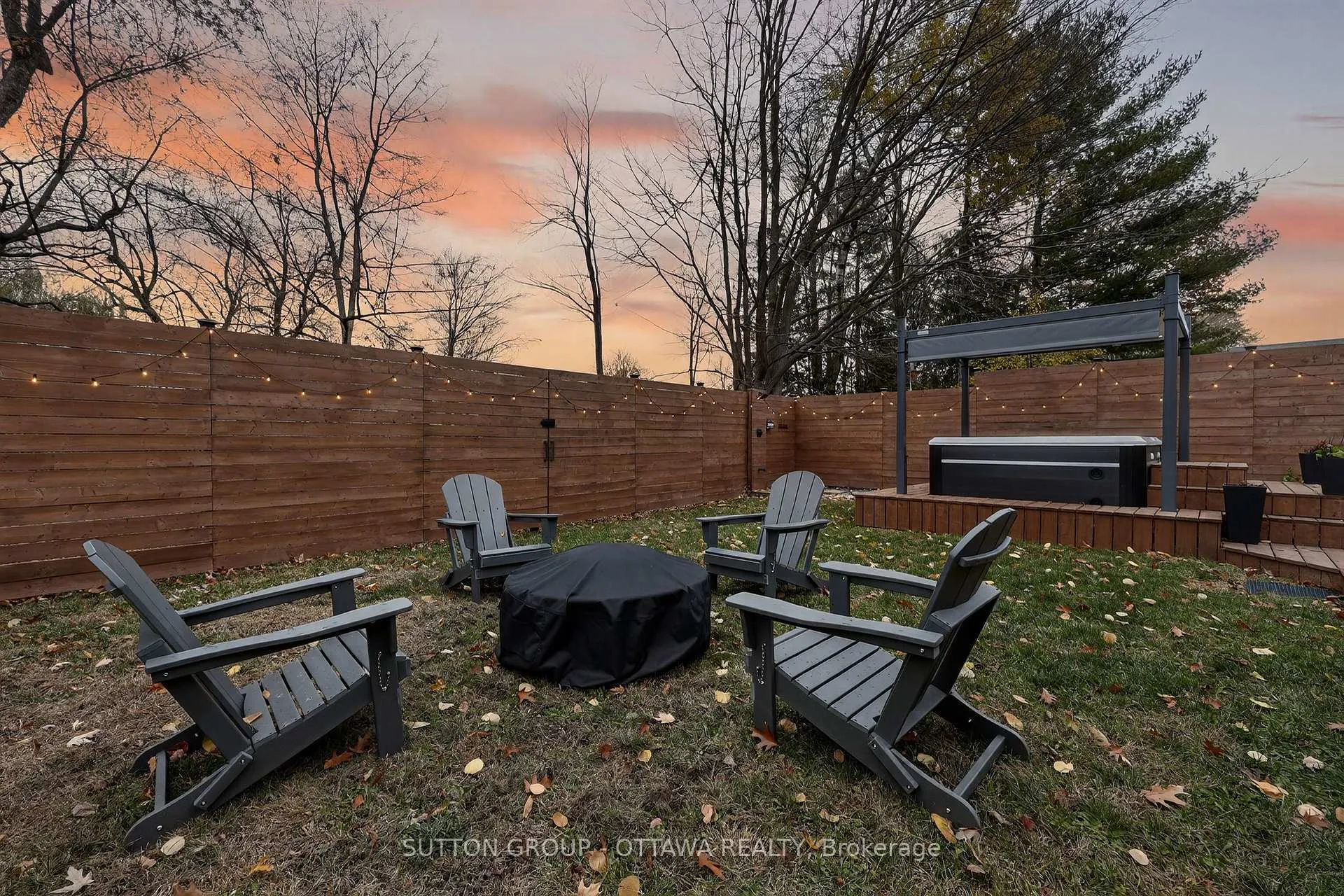 Photo 325 of 25 Southpark Drive, Ottawa, Blackburn Hamlet — HOMEH