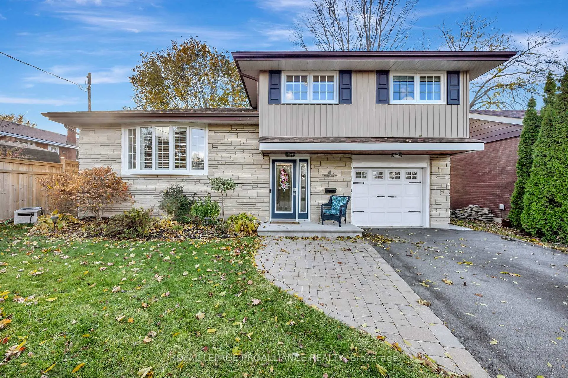 Front of 4 Kingsway Court