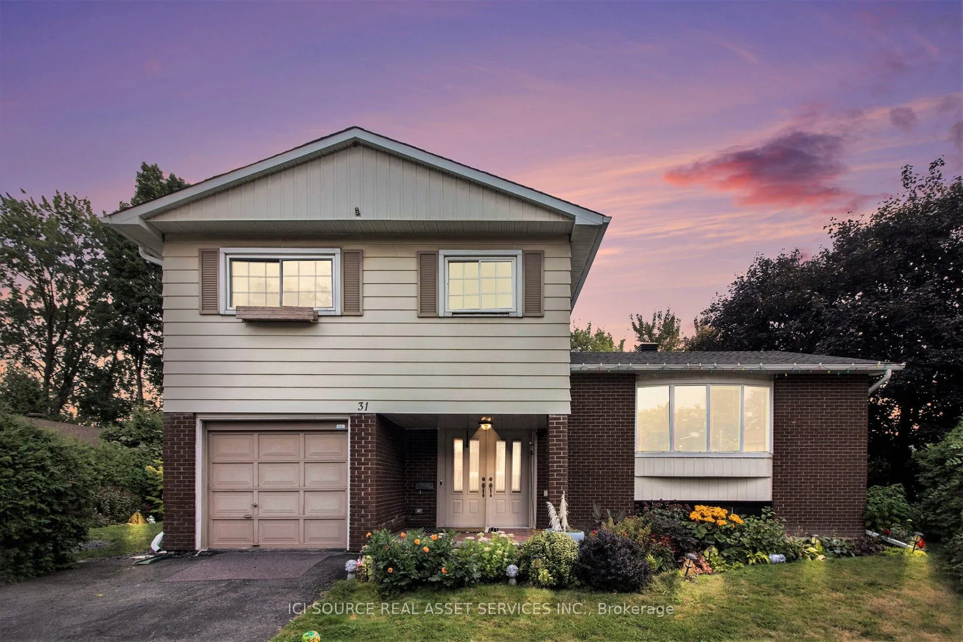 Photo 10 of 31 Wedgewood Crescent, Ottawa, Blackburn Hamlet — HOMEH
