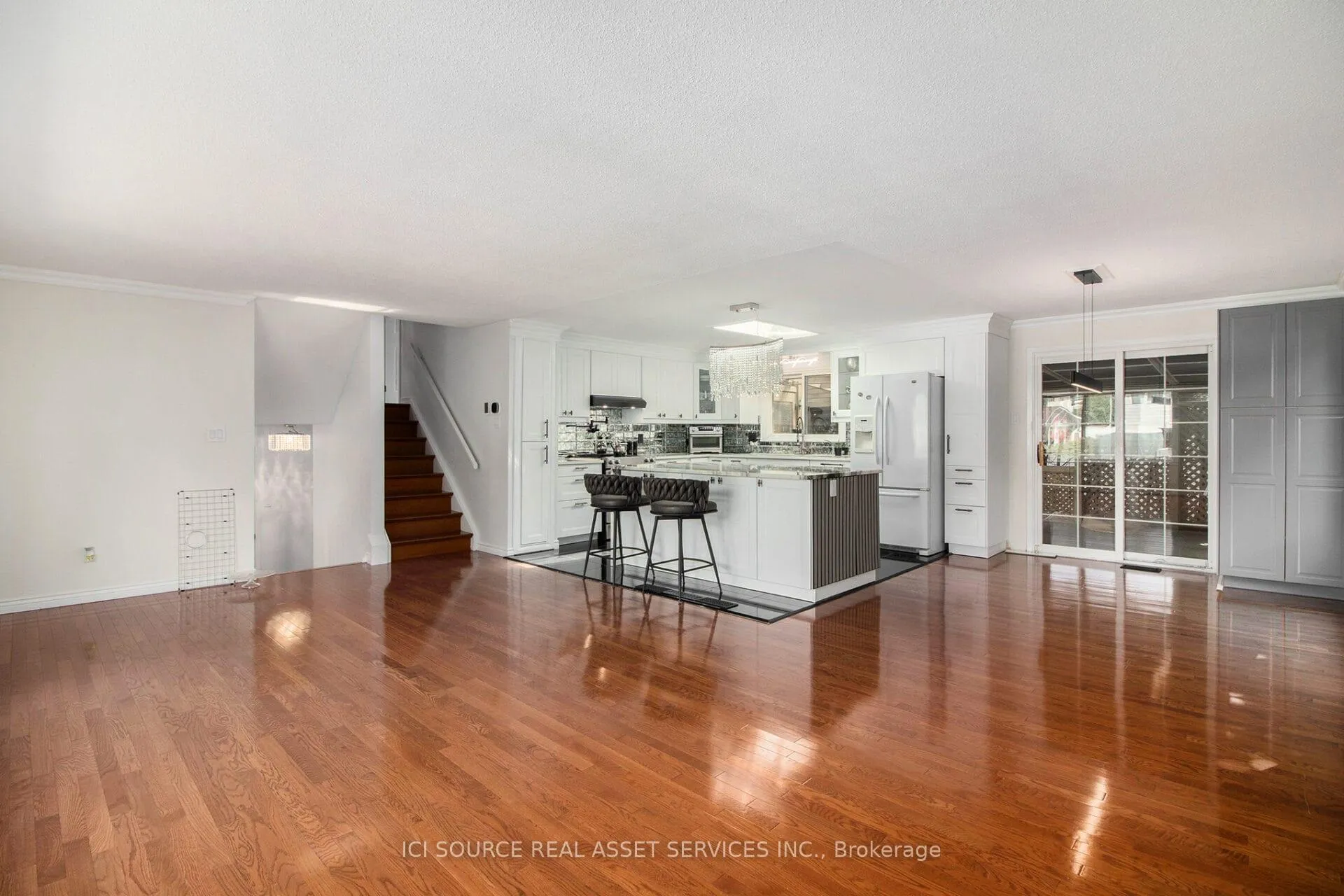 Photo 39 of 31 Wedgewood Crescent, Ottawa, Blackburn Hamlet — HOMEH