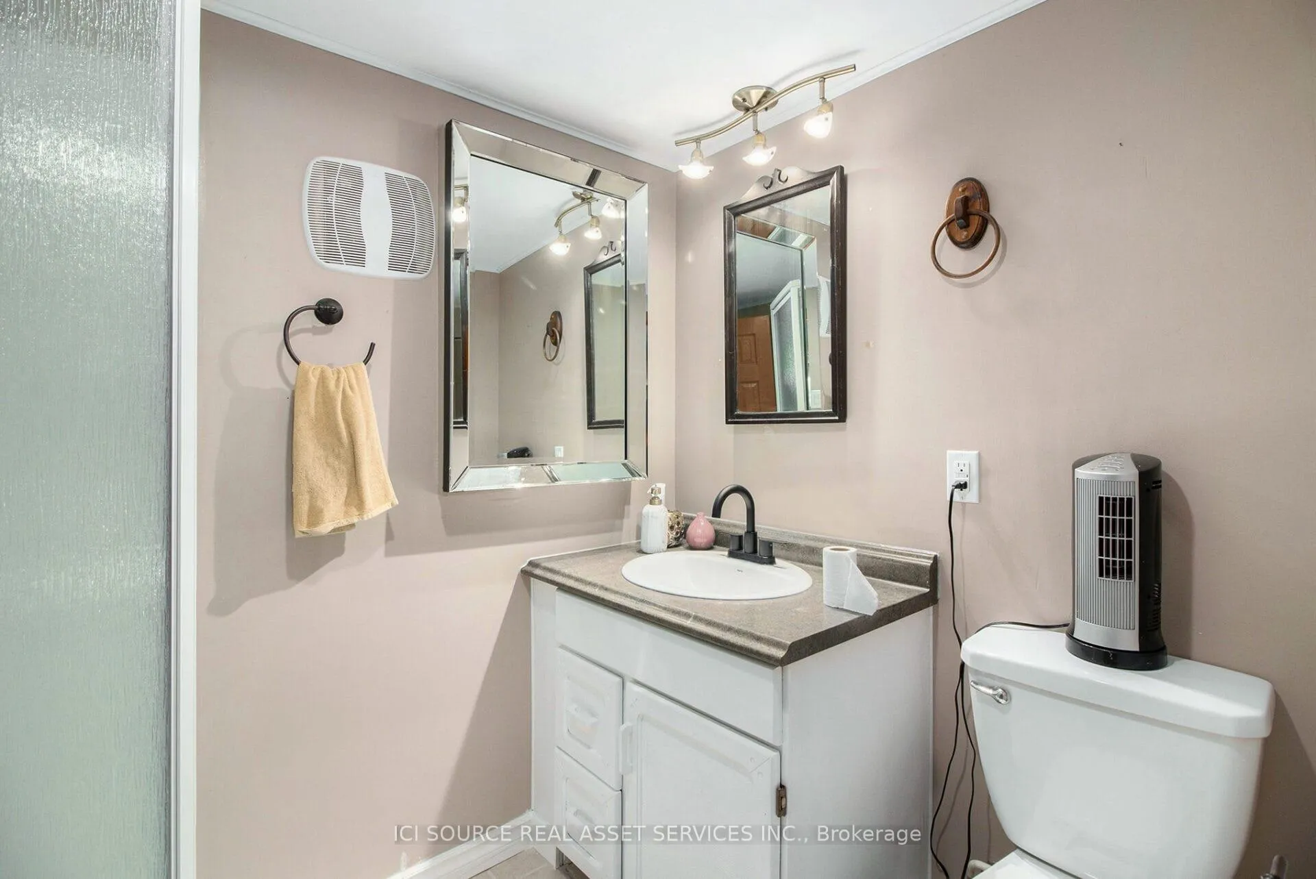 Photo 169 of 31 Wedgewood Crescent, Ottawa, Blackburn Hamlet — HOMEH