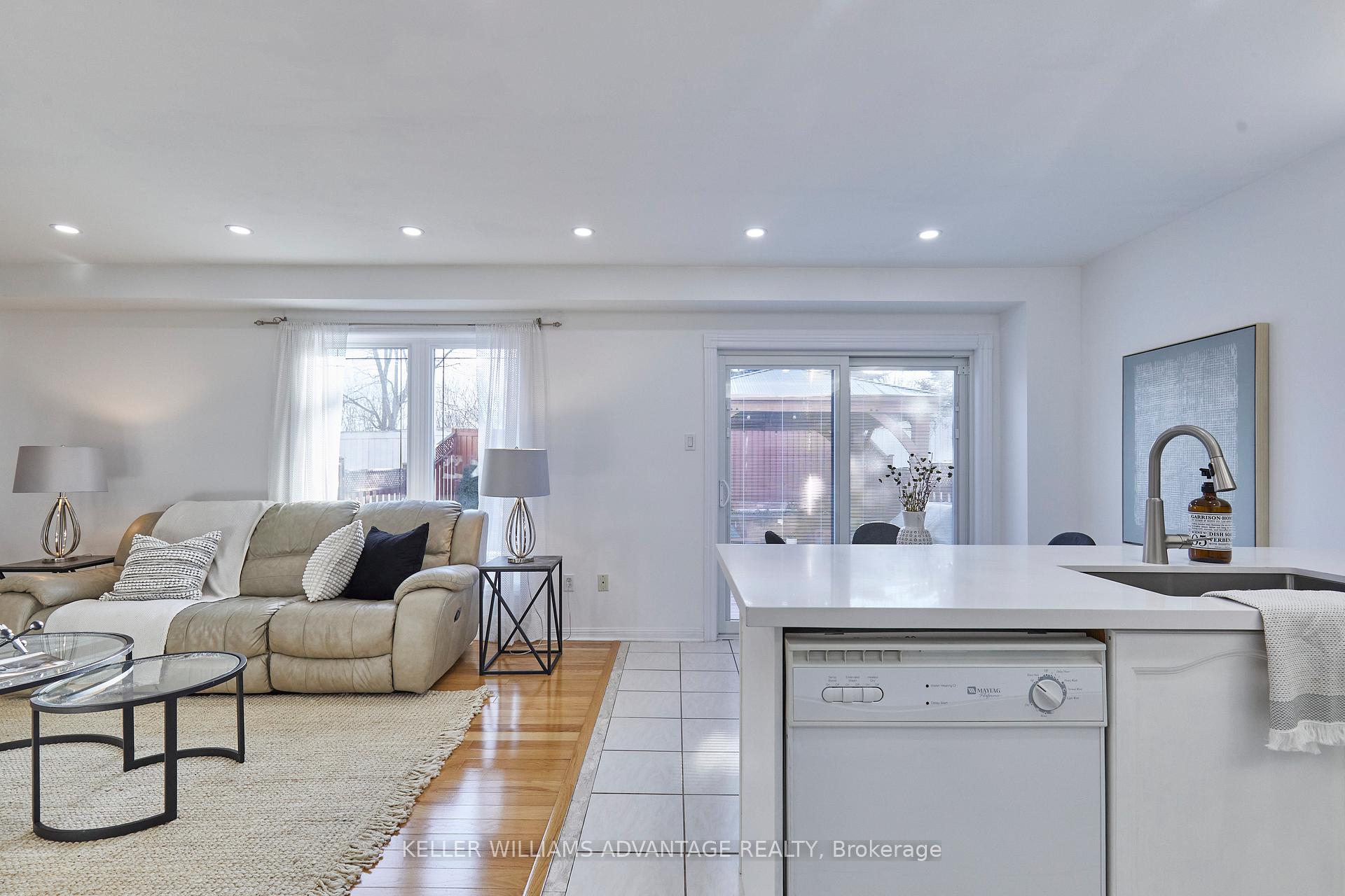 Photo 7 of 18 Hummingbird Drive, Scarborough, Rouge — HOMEH