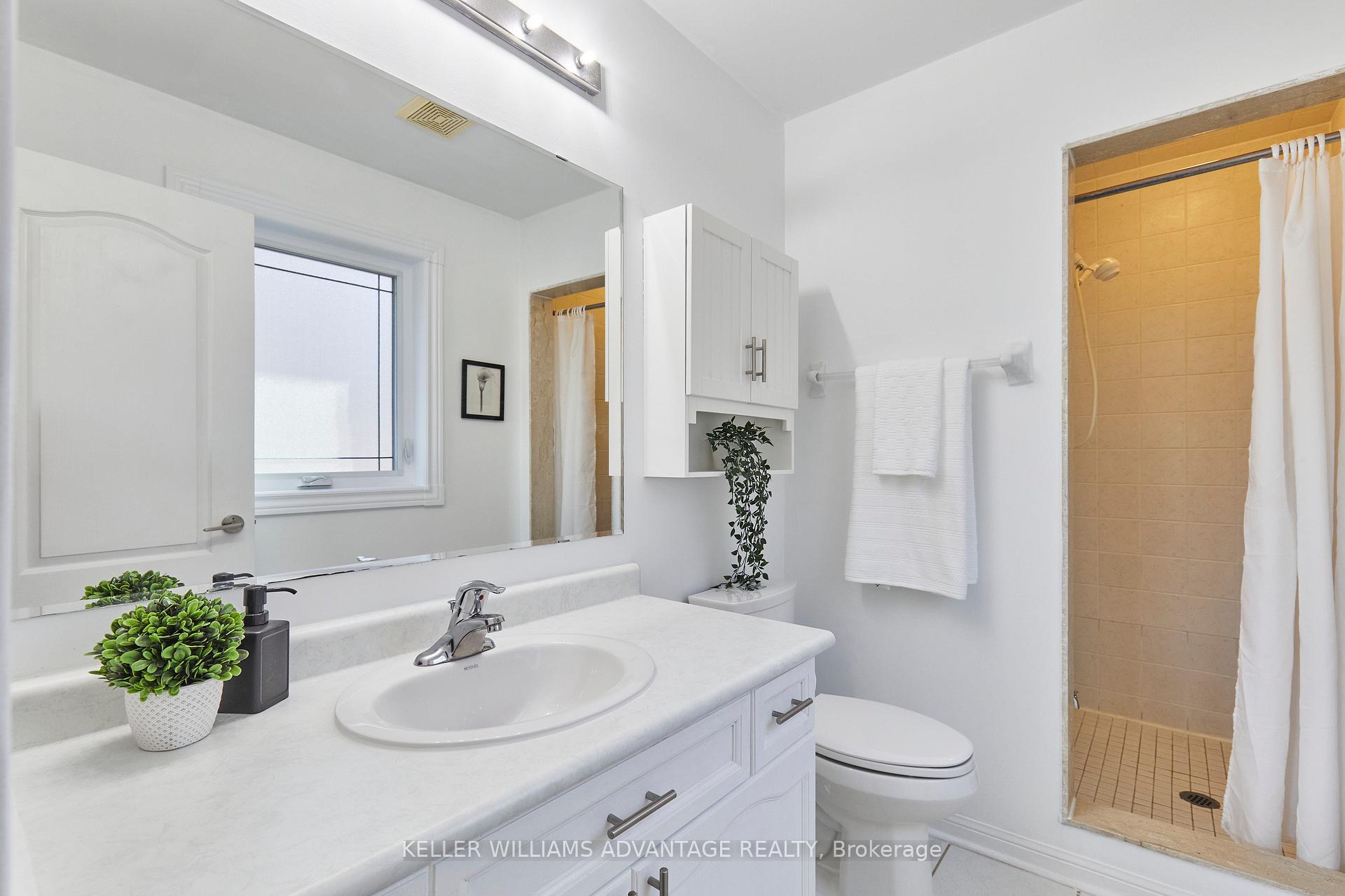 Photo 24 of 18 Hummingbird Drive, Scarborough, Rouge — HOMEH