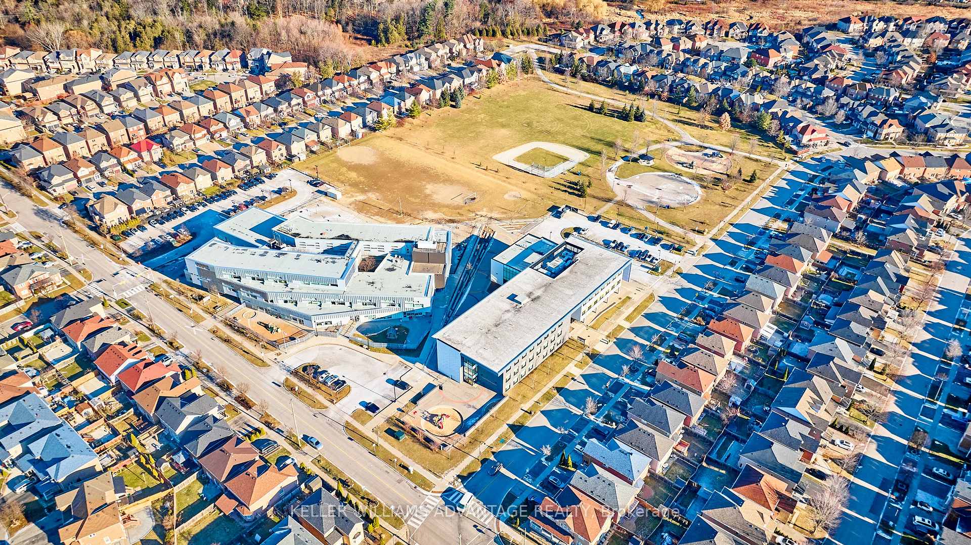 Photo 39 of 18 Hummingbird Drive, Scarborough, Rouge — HOMEH