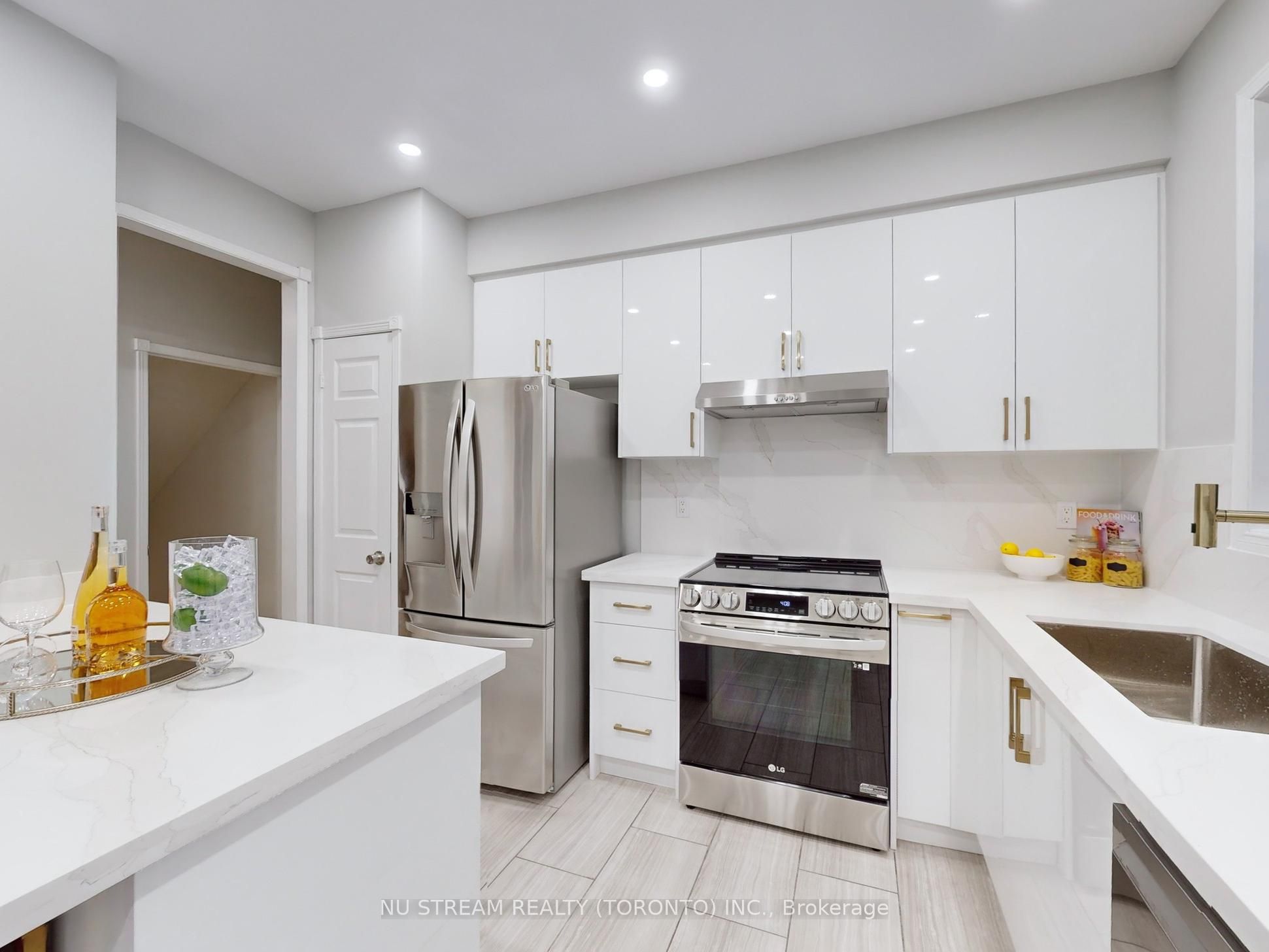 Photo 51 of 97 The Fairways, Markham, Angus Glen — HOMEH