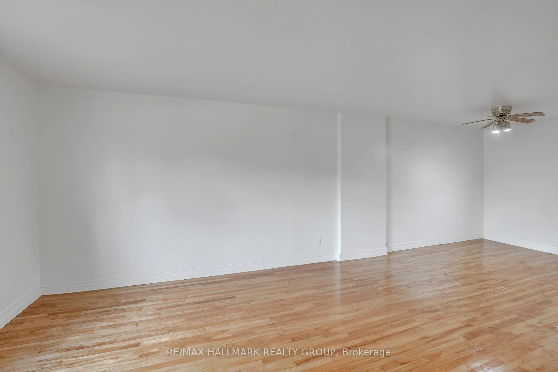 Photo 47 of 2496 Clementine Boulevard W, Ottawa, Heron Park — HOMEH