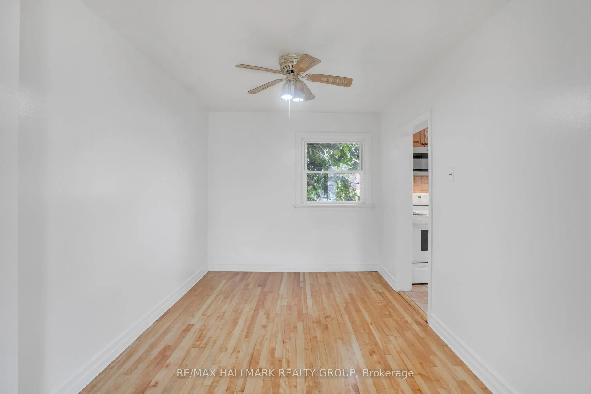 Photo 67 of 2496 Clementine Boulevard W, Ottawa, Heron Park — HOMEH