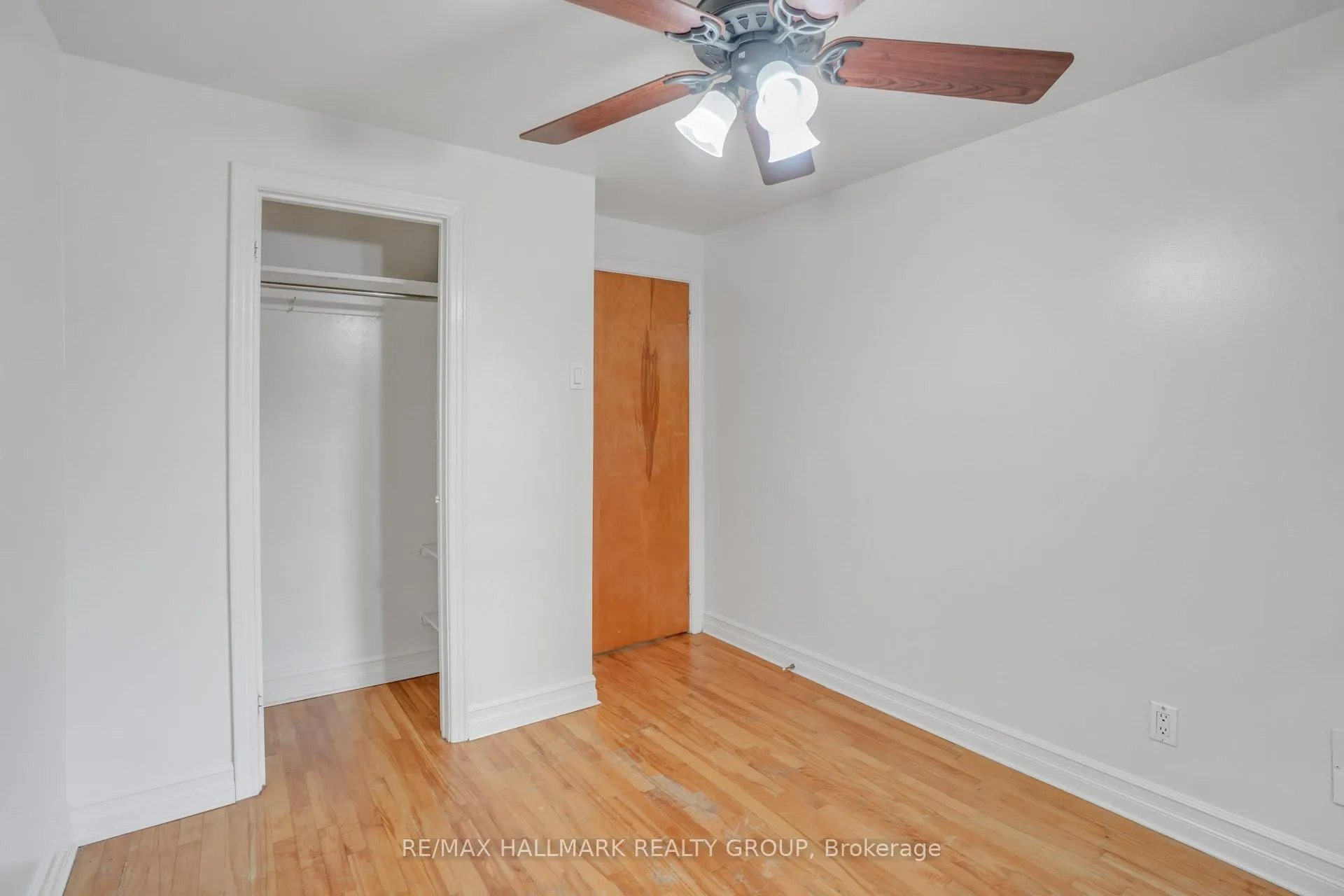 Photo 182 of 2496 Clementine Boulevard W, Ottawa, Heron Park — HOMEH