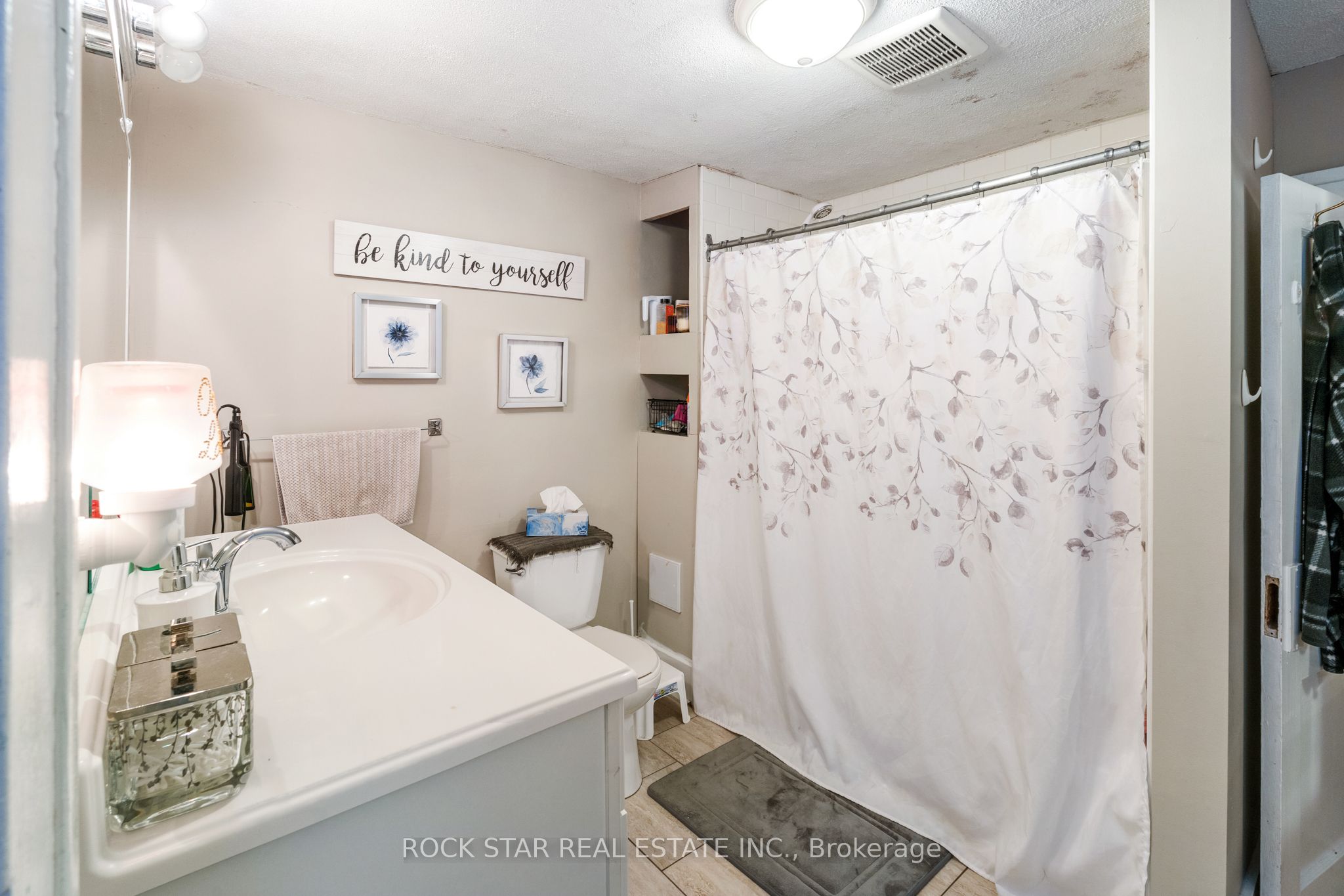 Photo 35 of 2284 Fraser Avenue, Windsor — HOMEH