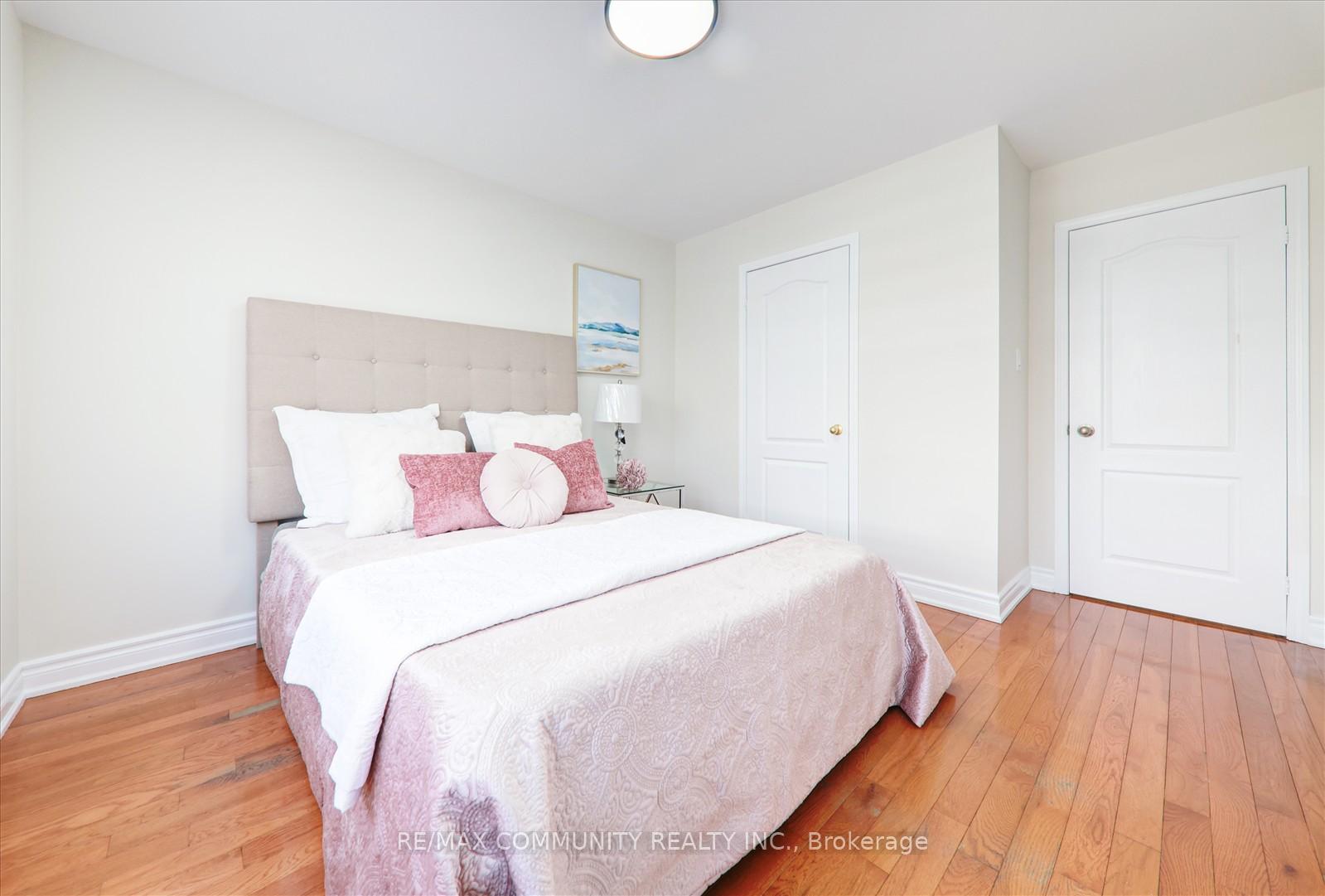 Photo 12 of 13A Canoe Crescent, Scarborough, Rouge — HOMEH