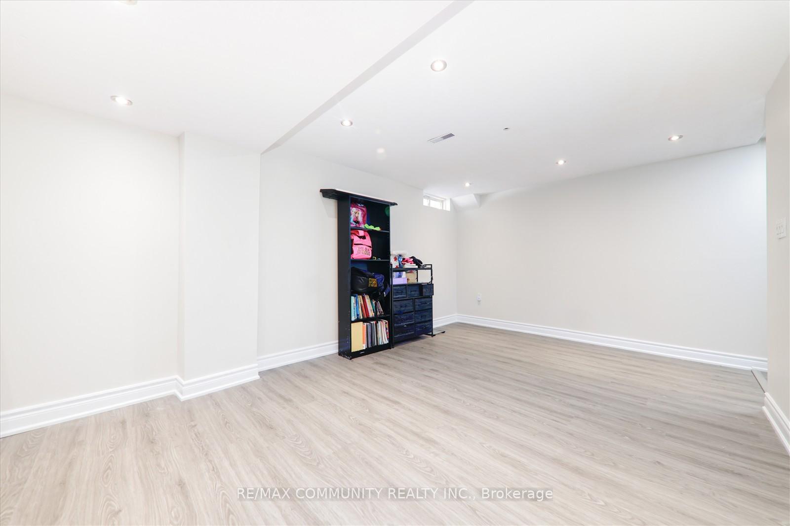 Photo 17 of 13A Canoe Crescent, Scarborough, Rouge — HOMEH