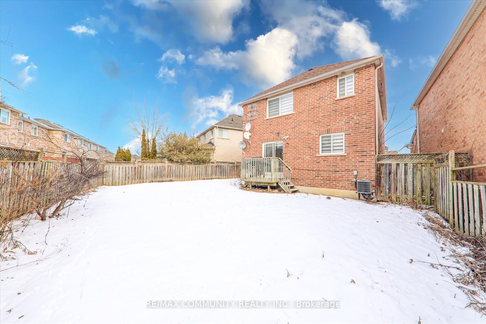 Photo 19 of 13A Canoe Crescent, Scarborough, Rouge — HOMEH