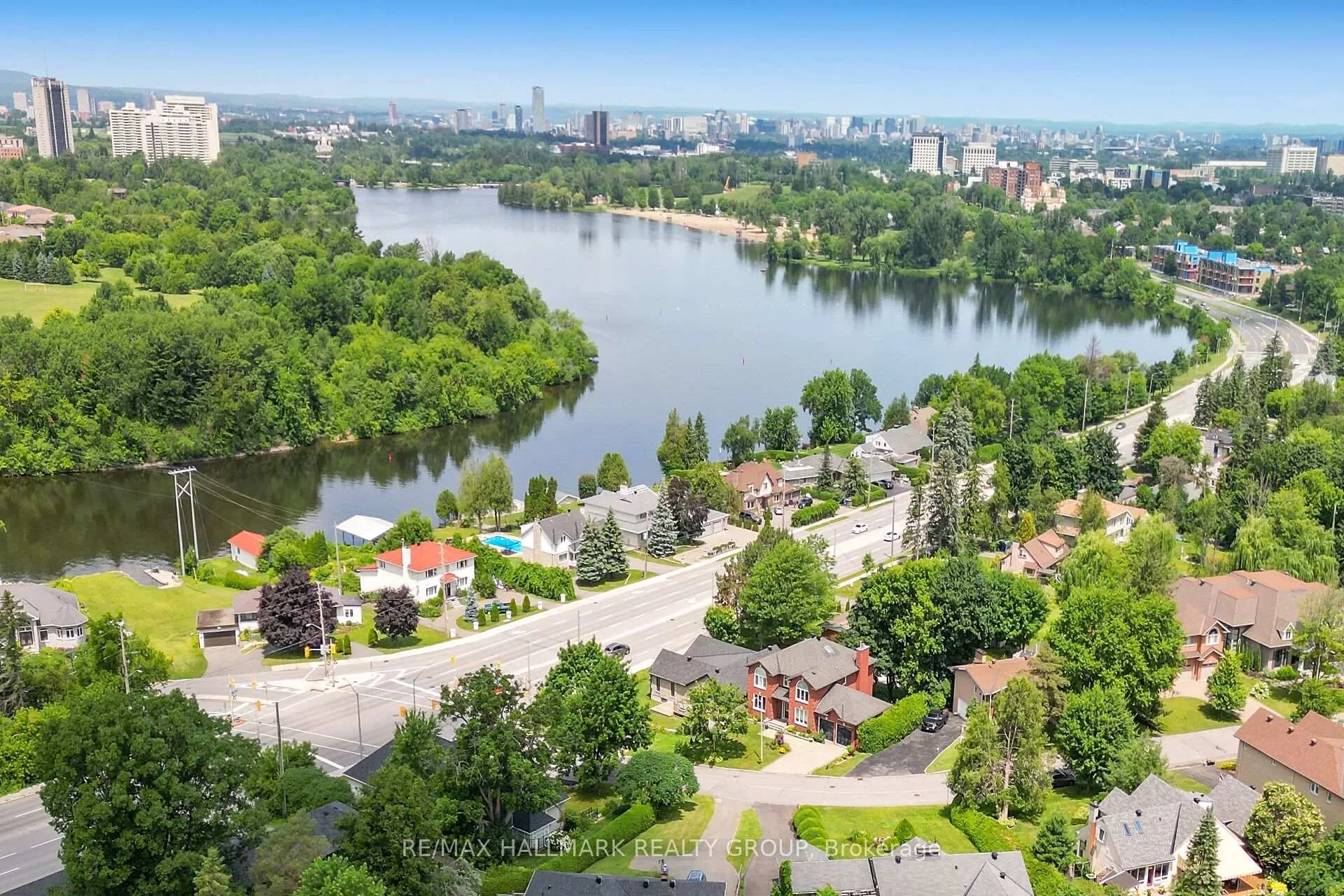 Photo 24 of 3253 Riverside Drive, Ottawa, Mooneys Bay/Revelstoke — HOMEH