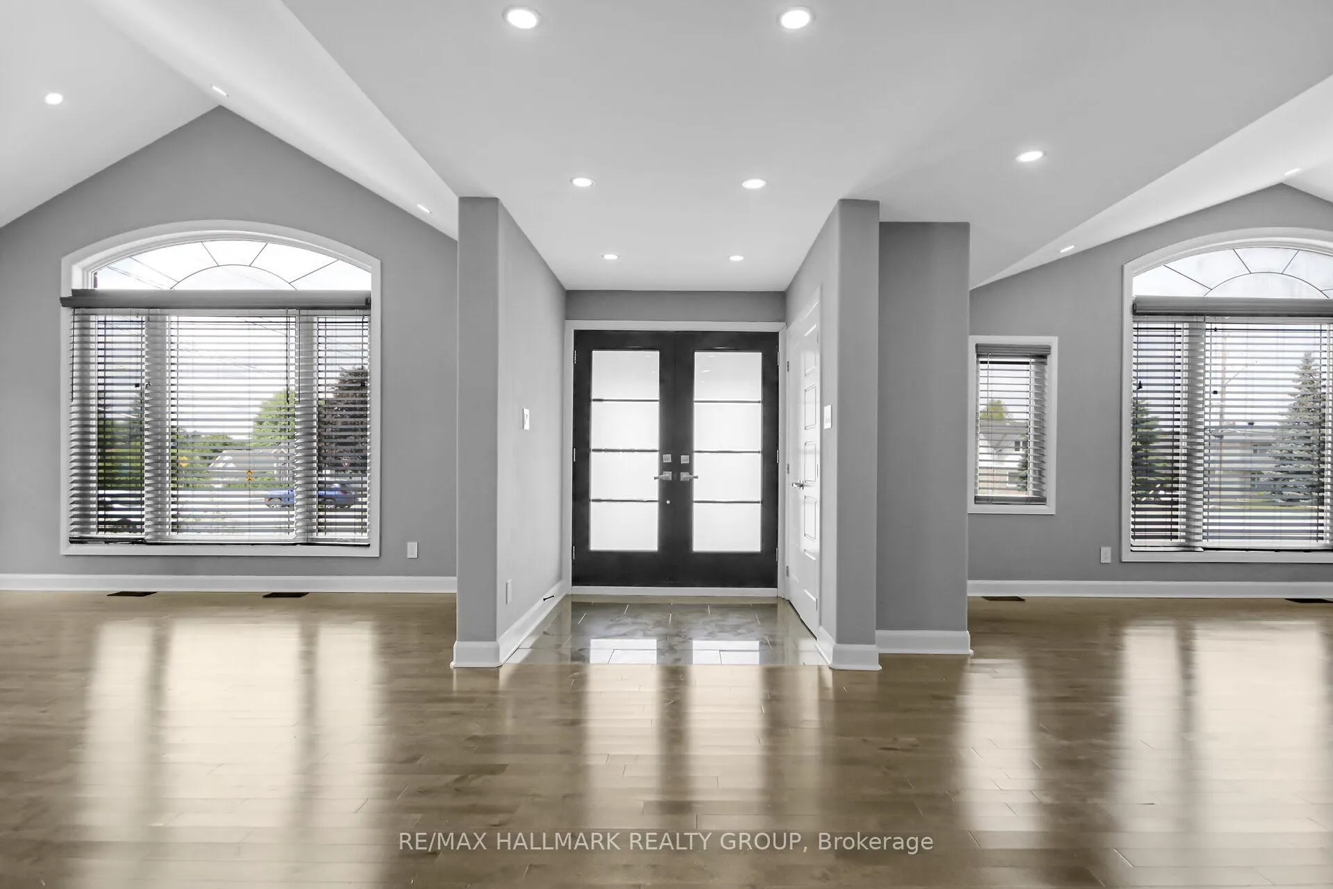 Photo 45 of 3253 Riverside Drive, Ottawa, Mooneys Bay/Revelstoke — HOMEH