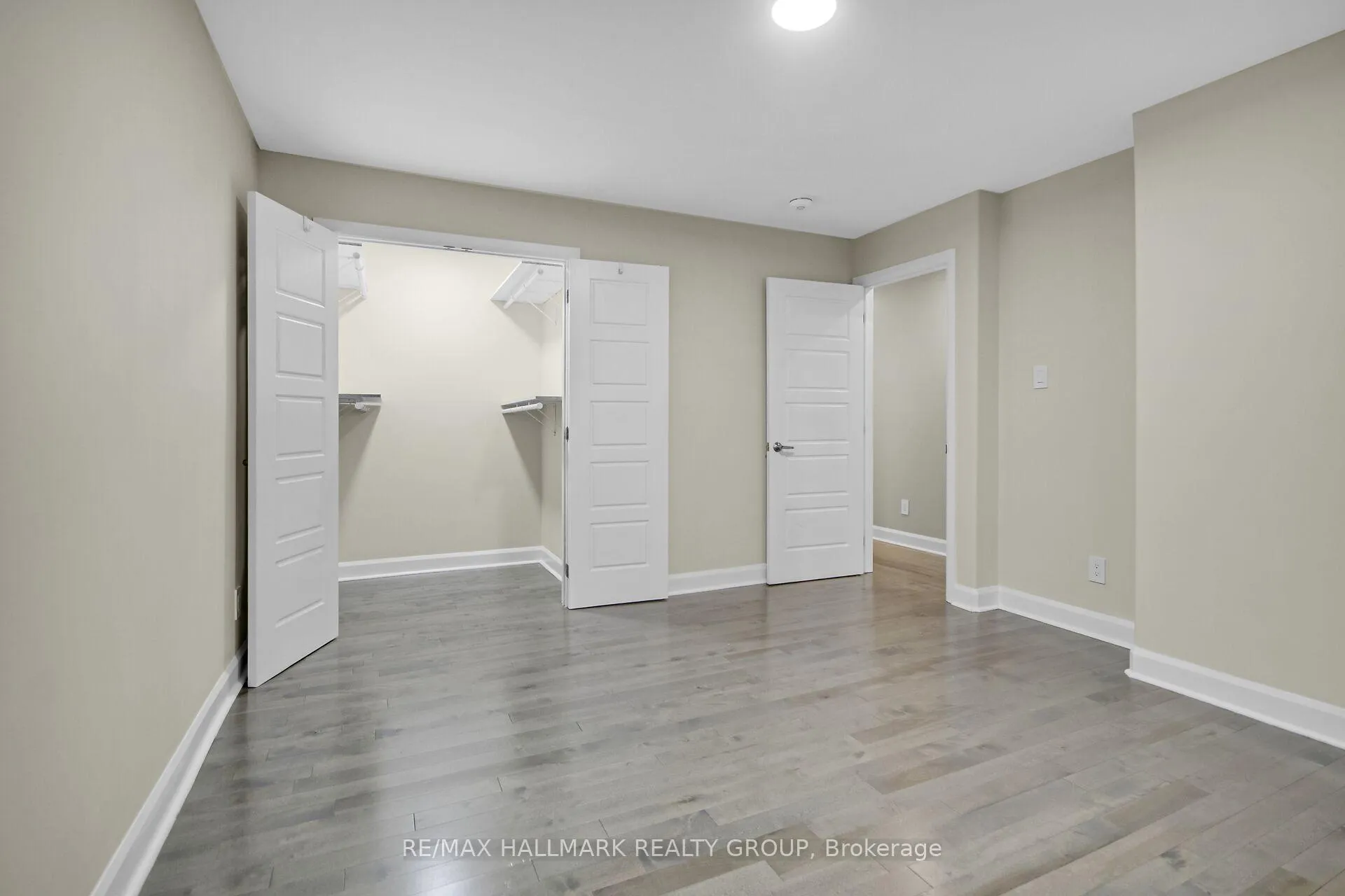 Photo 212 of 3253 Riverside Drive, Ottawa, Mooneys Bay/Revelstoke — HOMEH