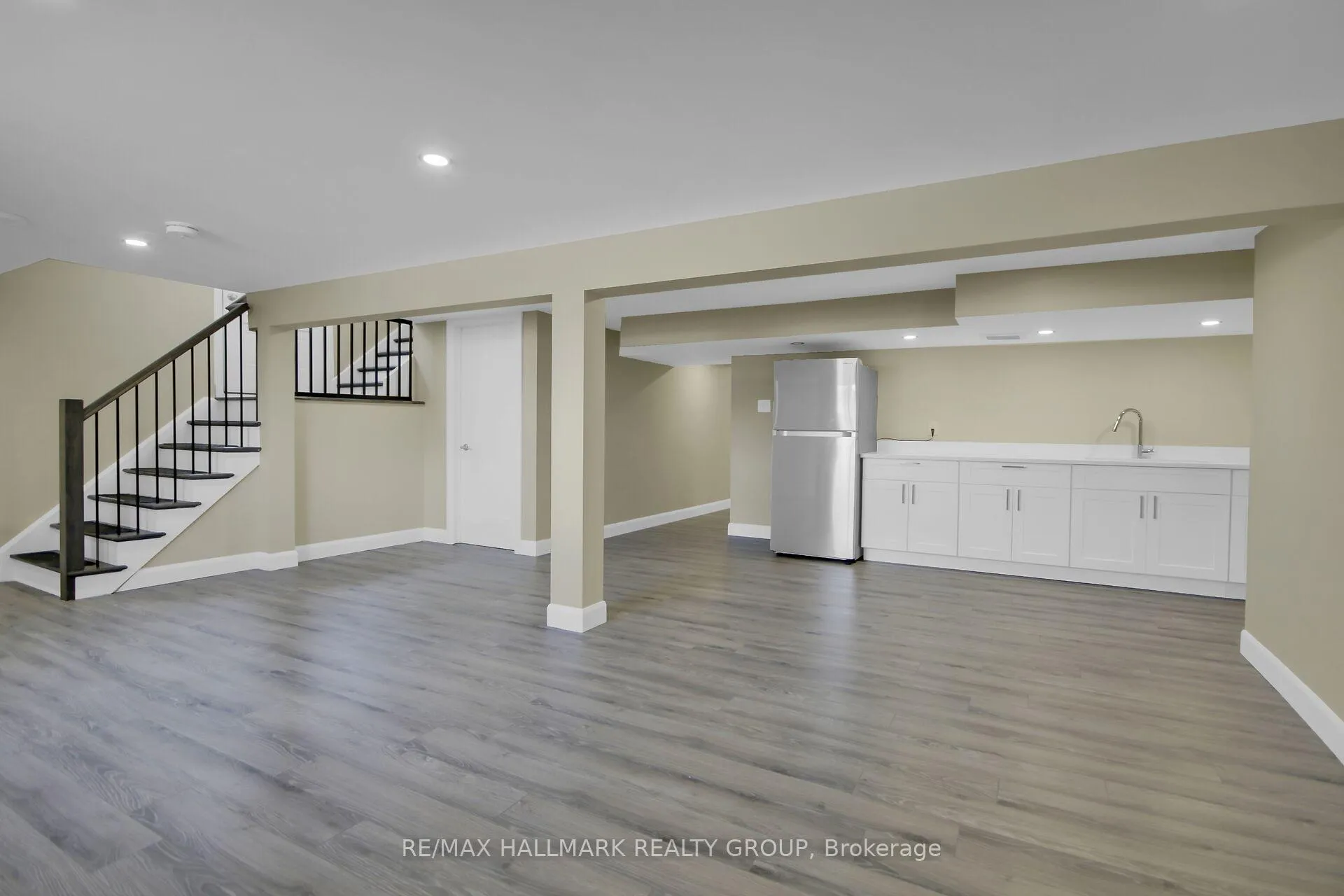 Photo 236 of 3253 Riverside Drive, Ottawa, Mooneys Bay/Revelstoke — HOMEH