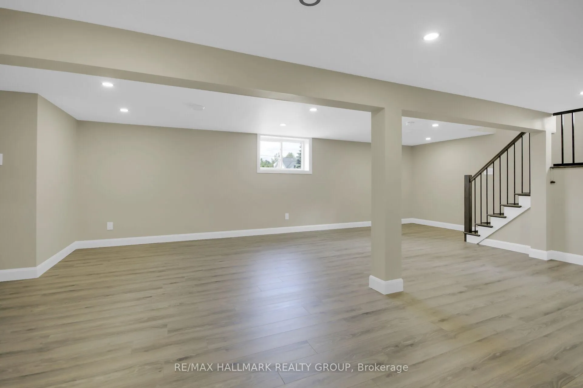 Photo 249 of 3253 Riverside Drive, Ottawa, Mooneys Bay/Revelstoke — HOMEH