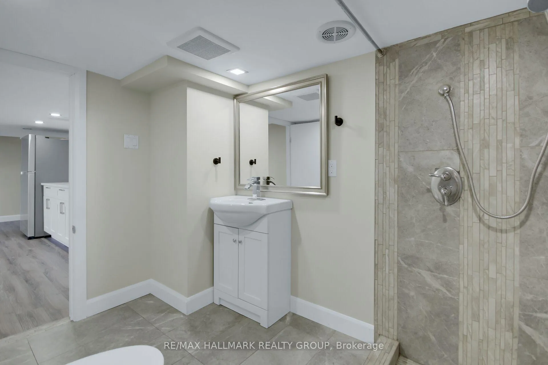 Photo 261 of 3253 Riverside Drive, Ottawa, Mooneys Bay/Revelstoke — HOMEH