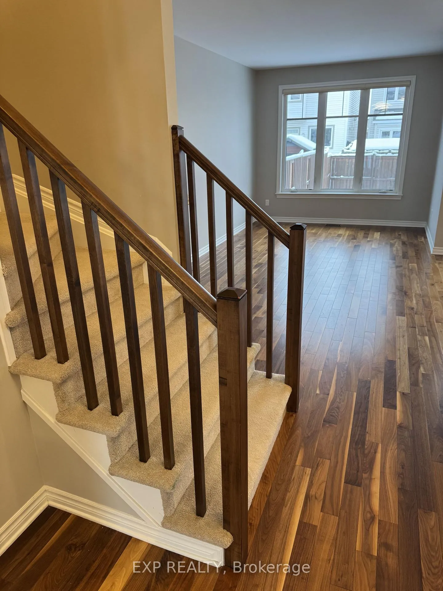 Photo 8 of 231 Brambling Way, Ottawa, Barrhaven - Half Moon Bay — HOMEH