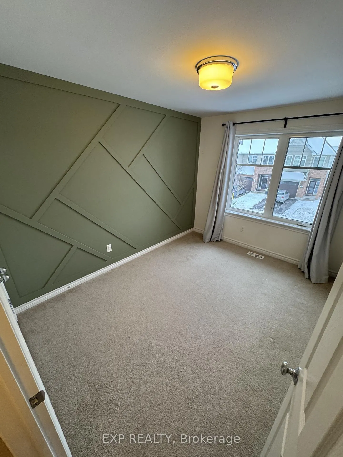 Photo 12 of 231 Brambling Way, Ottawa, Barrhaven - Half Moon Bay — HOMEH