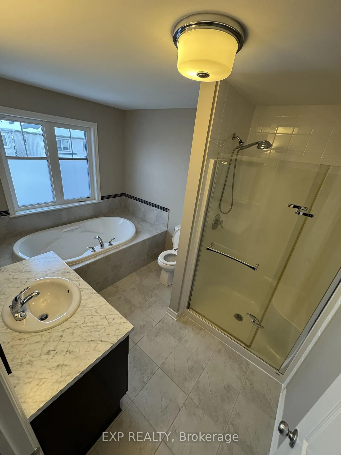 Photo 18 of 231 Brambling Way, Ottawa, Barrhaven - Half Moon Bay — HOMEH