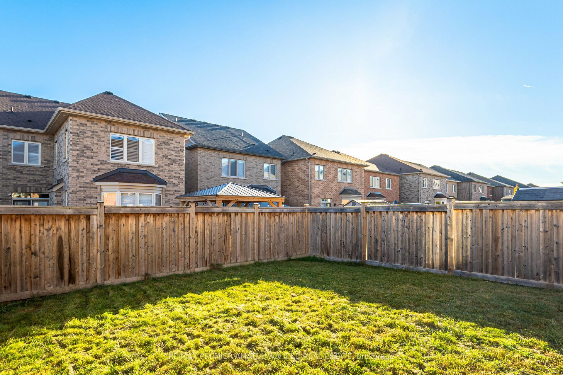Photo 77 of 101 Algoma Drive, Vaughan, Kleinburg — HOMEH