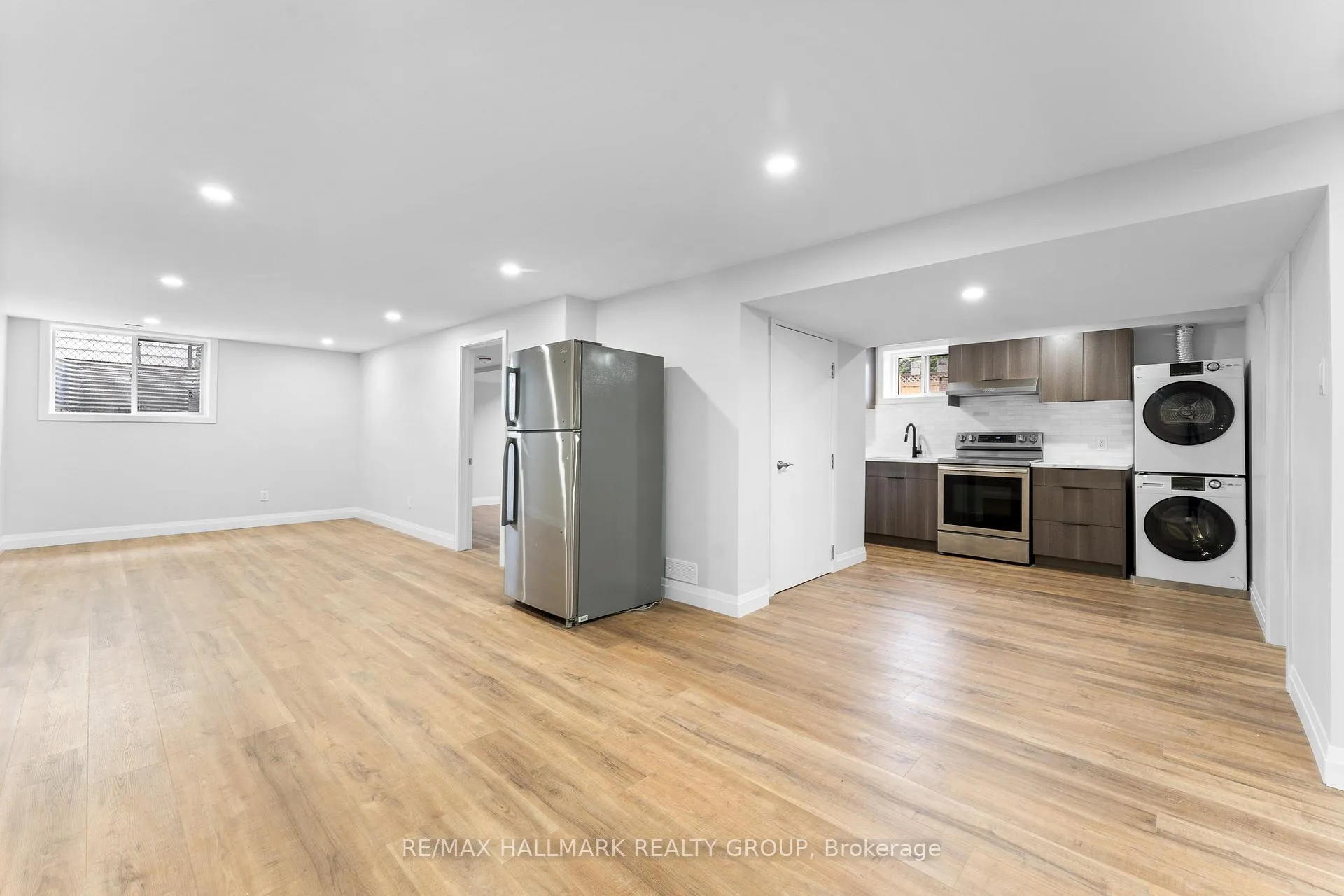 Photo 53 of Unit B, 2156 Fillmore Crescent, Ottawa, Beacon Hill North — HOMEH