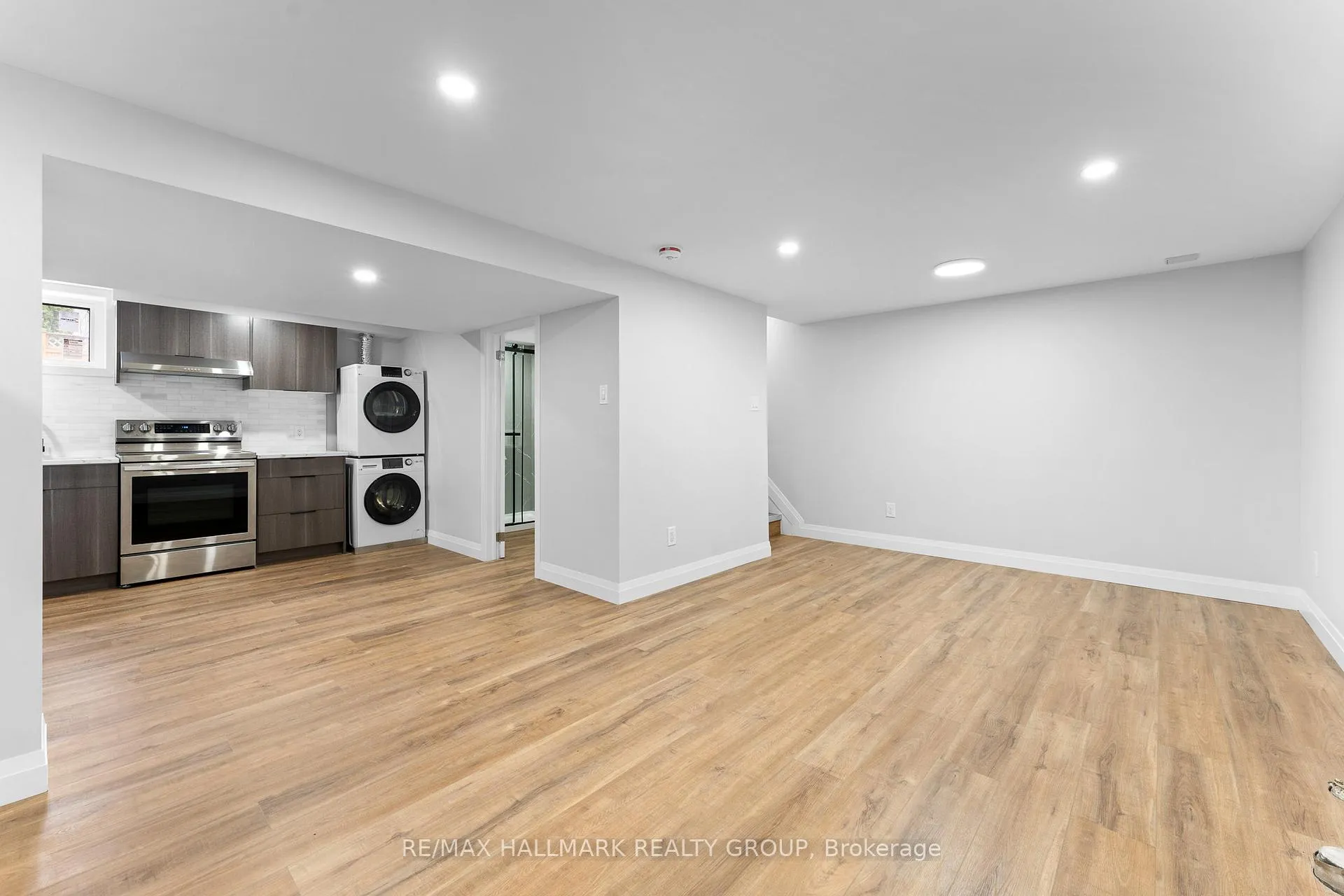 Photo 61 of Unit B, 2156 Fillmore Crescent, Ottawa, Beacon Hill North — HOMEH