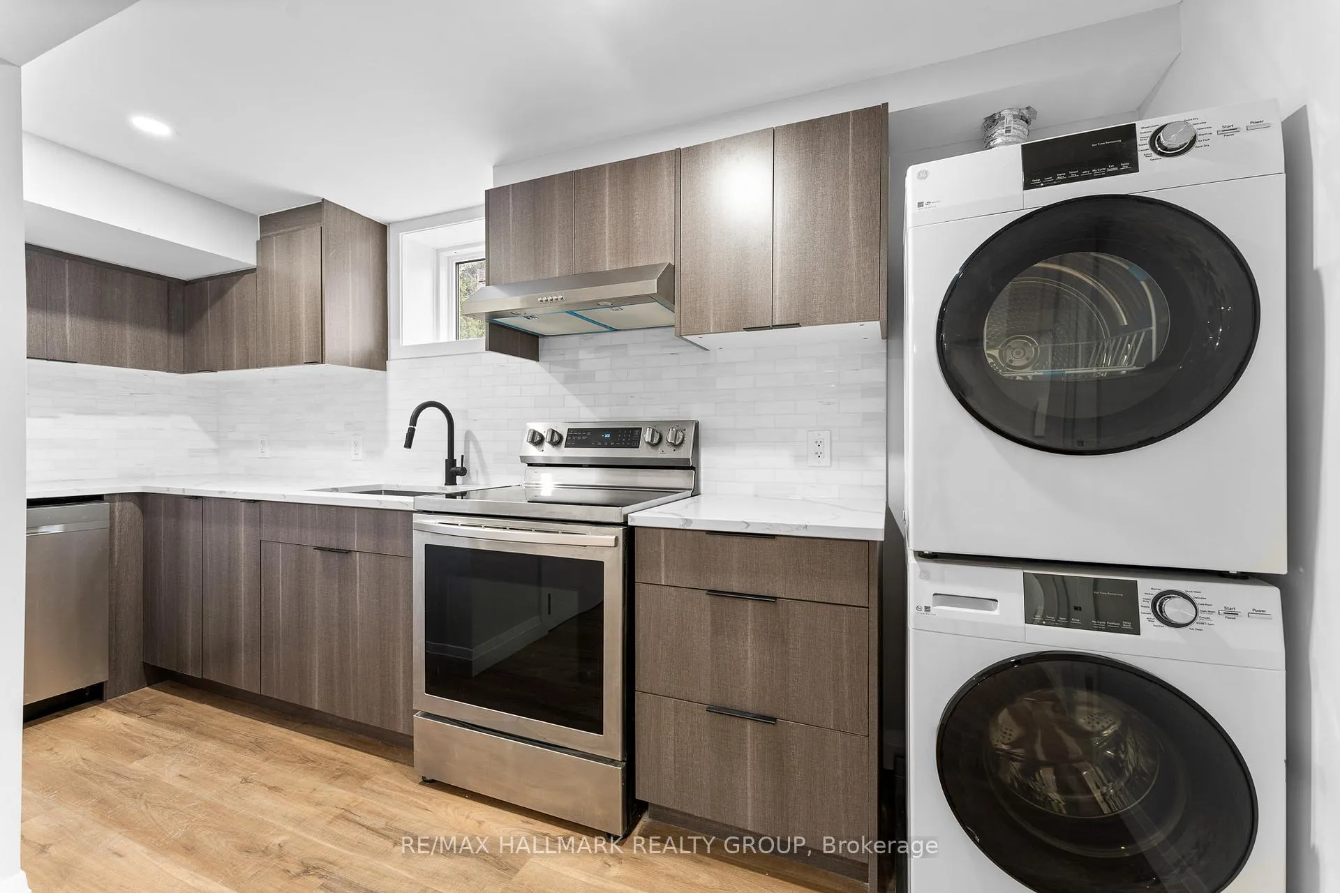 Photo 76 of Unit B, 2156 Fillmore Crescent, Ottawa, Beacon Hill North — HOMEH